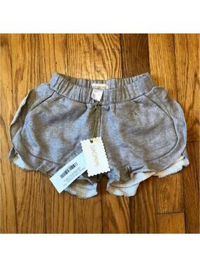 Siaomimi NWT Girls Silver Ruffle Shorts - Size 3T